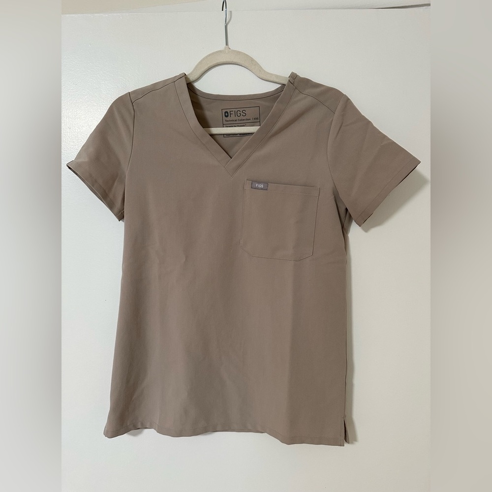 Figs Catarina One-Pocket Scrub Top- Boulder | XXS